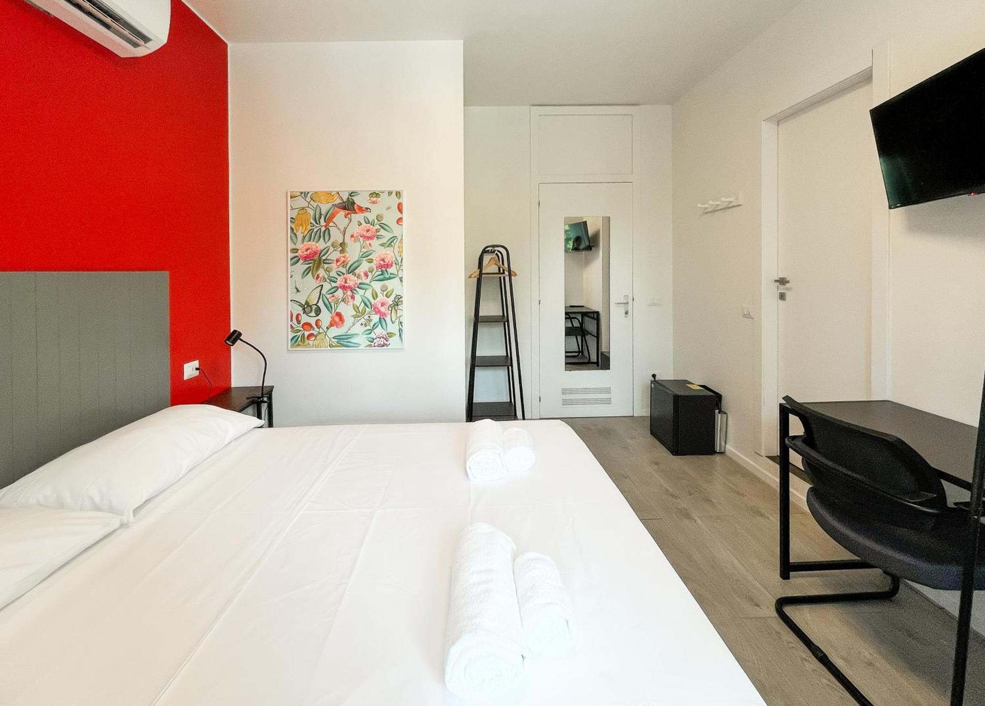 Rrrapido Colorful Rooms - Assago อาซซาโก ห้อง รูปภาพ
